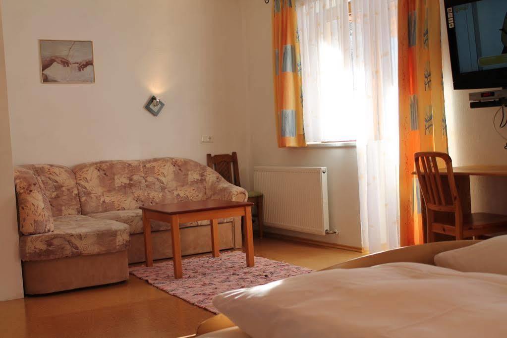 Hotel Sonne Нидерау Экстерьер фото